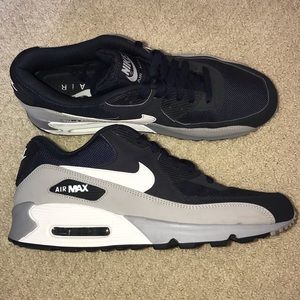 Men’s Nike Air Max Sneakers